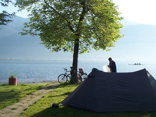 Ochtendlicht over het Meer van Ioannina