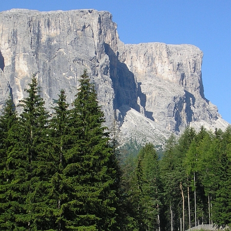 On the way towards Passo di Gardena, Gruppo di Sella