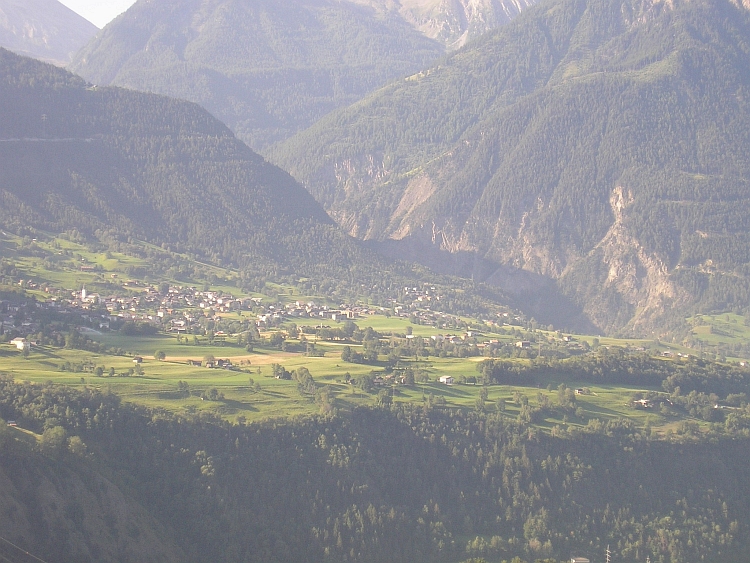 Uitzicht over het Rhônedal op weg naar Riederalp