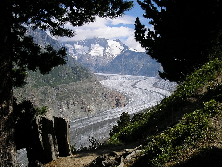 The first glimpse of the Aletschgletscher