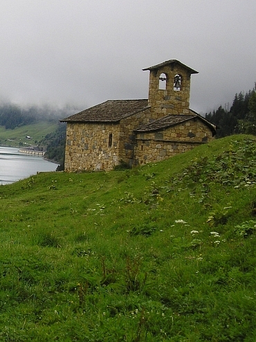 On the way to the Cormet de Roselet