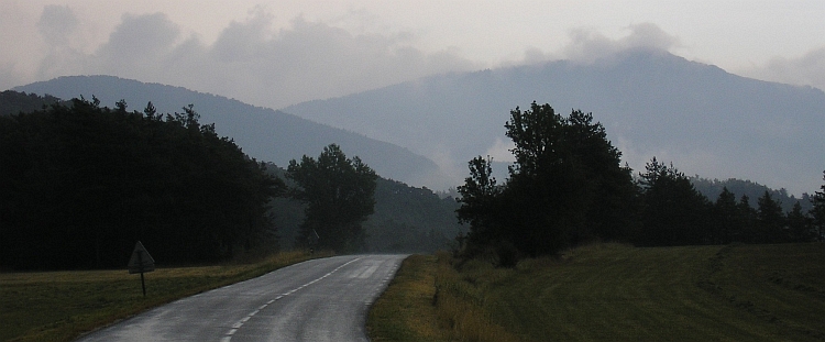 Regen en onweer op de Route Napoléon