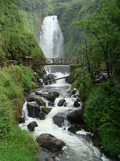 De waterval van Peguche