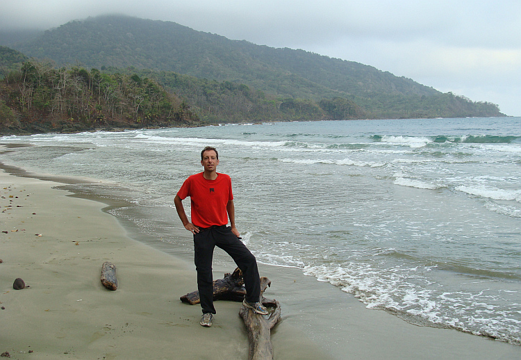 The Lonely Cyclist has changed the Altiplano and high mountains of the Andes for the tropical landscapes of the Caribbean