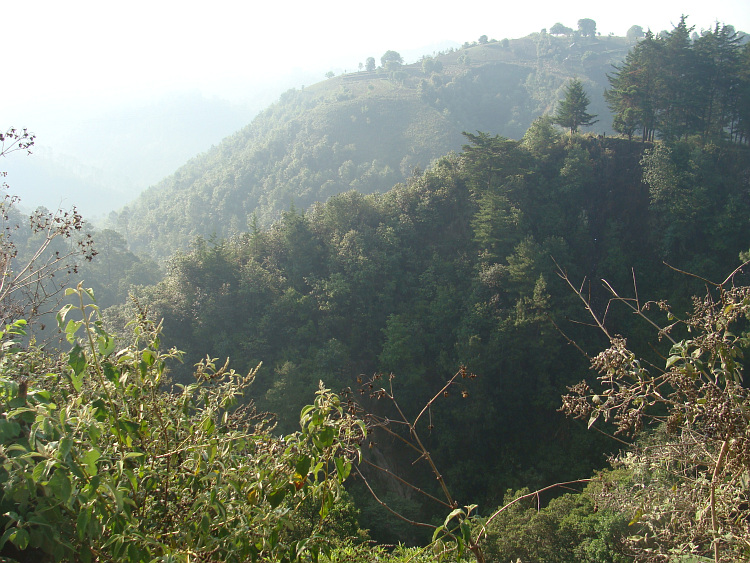 Tussen Chichicastenango en Santa Cruz del Quiché