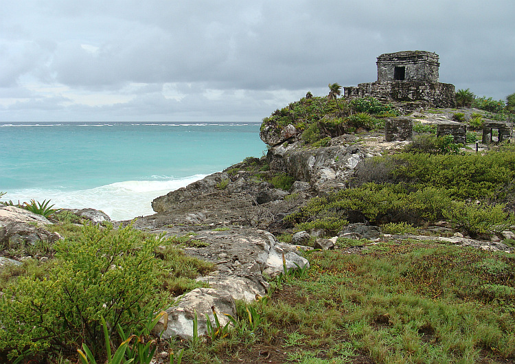 Mayatempel in Tulum met de Caribische Zee