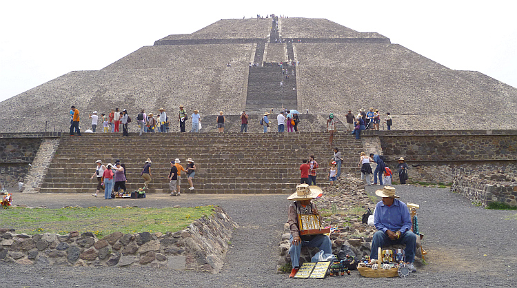 The Aztec Pyramids of Teotihuacán