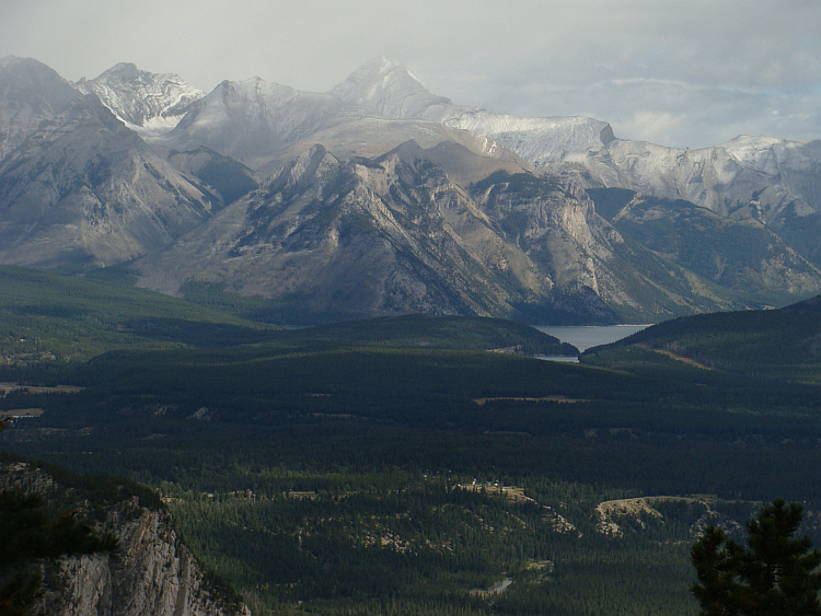 Uitzicht van een bergtop bij Banff