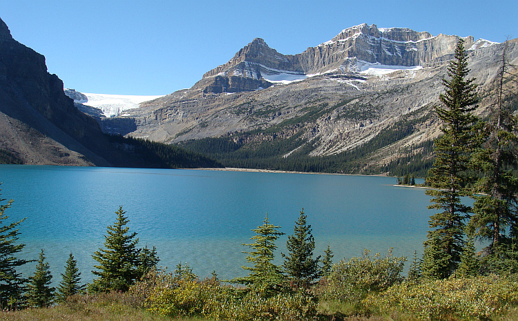 Landscape around the Icefields Parkway