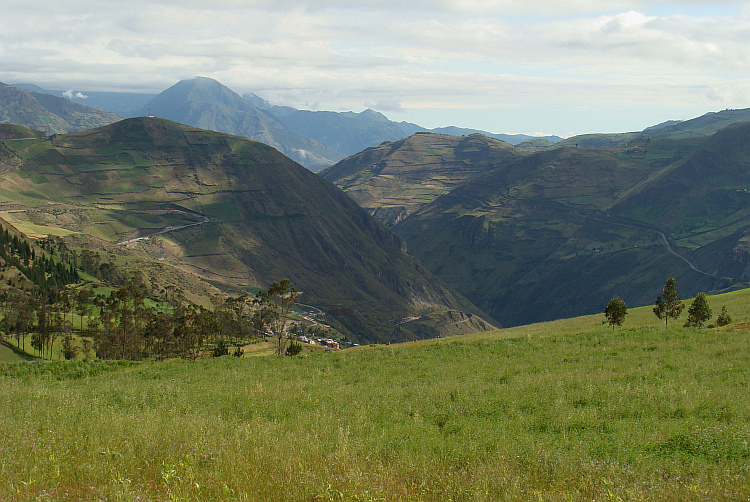 Mountain landscape near Alausí