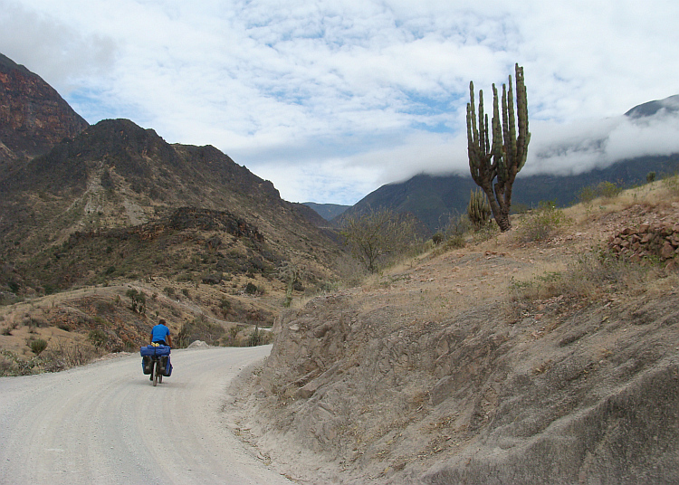 On the climb to Celendín