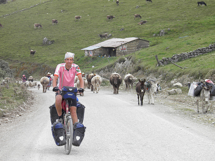 Between Celendín and Cajamarca