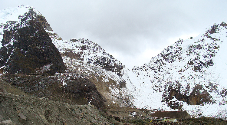 In the distance the pass of the Punta Olímpica