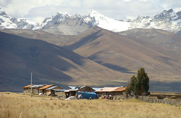 The puna and the cordillera between Recuay and Chavín de Huantar