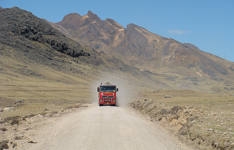 On the climb to the Abra Chonta