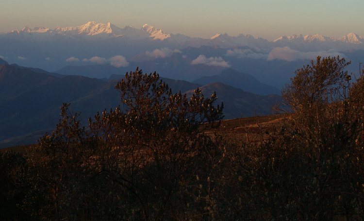 Zonsondergang over de bergen tussen Andahuaylas en Abancay