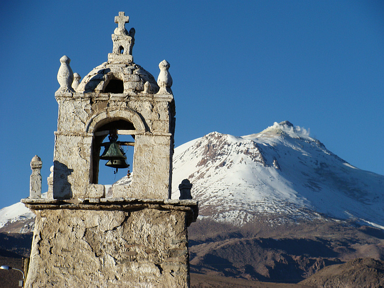 The church of Guallatire