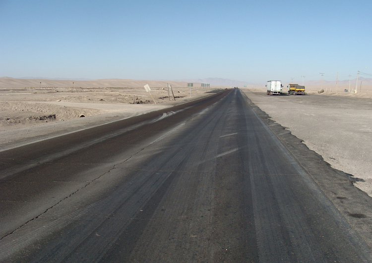 De Atacamawoetijn tussen Calama en Antofagasta