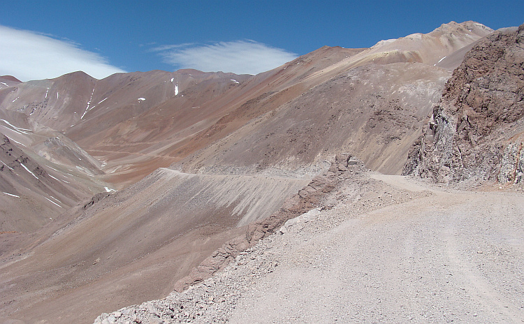 On the road from La Serena to the Paso del Agua Negro