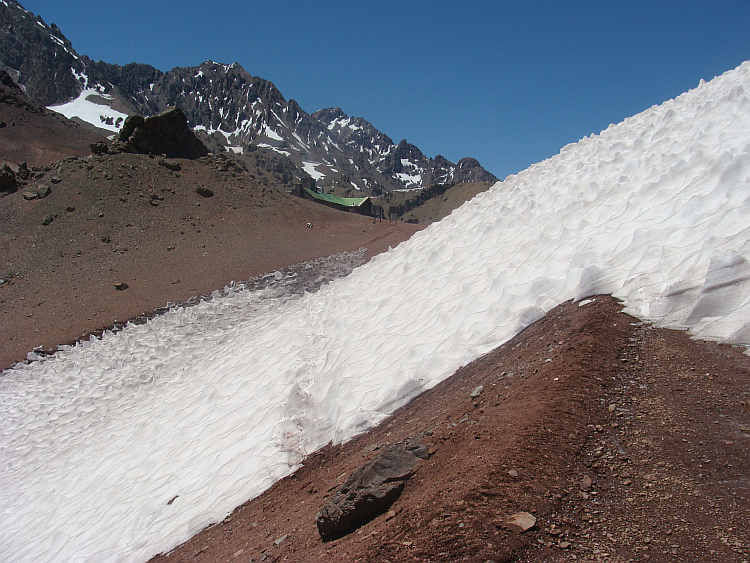 Snow field right before the pass