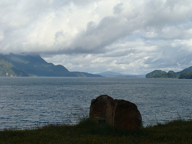 Between Puerto Fuy and Panguipulli