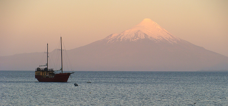 Lago LLanquihue en de Vulkaan Osorno