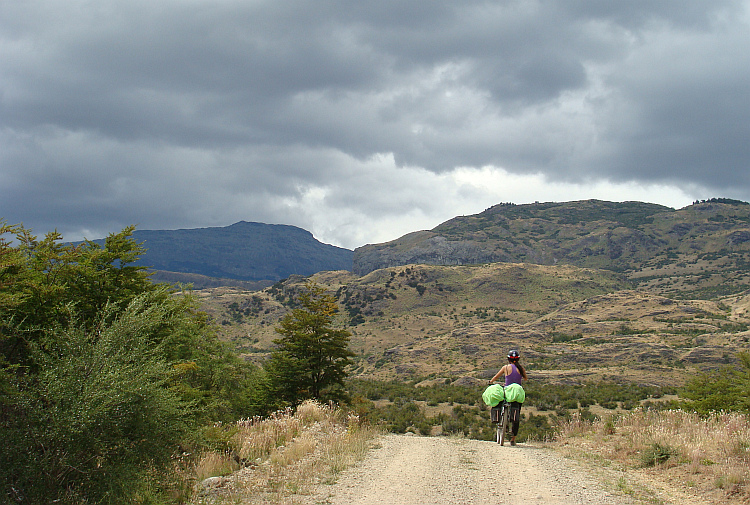 On the road to Cochrane with the two Chilean sisters