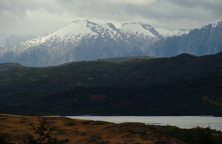 Landscape between Cochrane and Villa O'Higgins