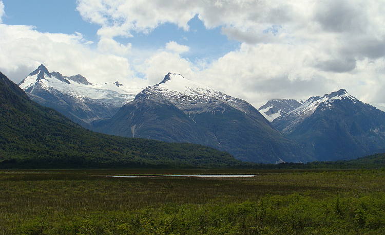 Landscape between Cochrane and Villa O'Higgins