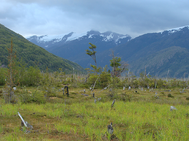 Landscape between Cochrane and Villa O'Higgins