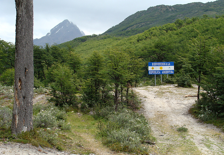 The Argentine border