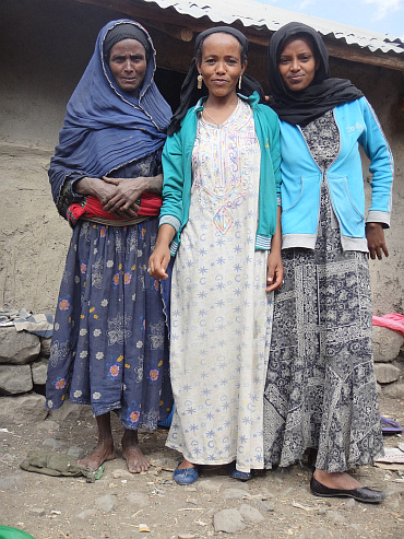 Ladies in a settlement near Qom