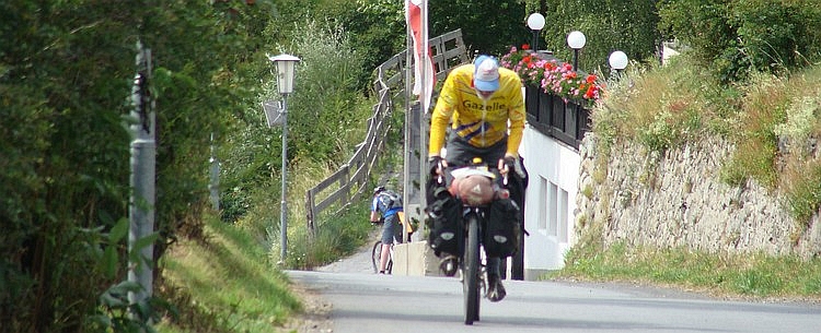 Frank van Rijn in actie op de klim naar de Reschen Pass, Oostenrijk