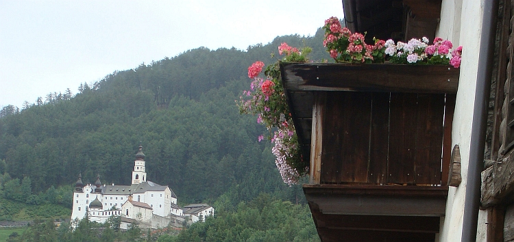 Burgeis and Convent Marienberg