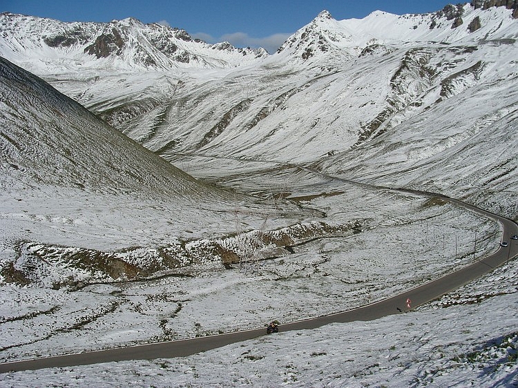 Op de afdaling van de Stelvio naar Bórmio