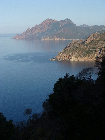 Landschap tussen Piana en Calvi