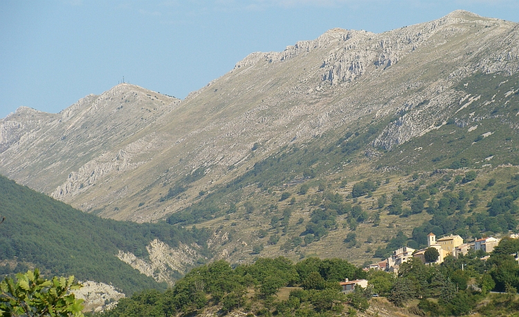 Coursegoules en het massif de Jérusalem