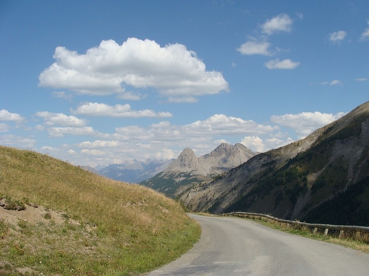 Op de afdaling van de Col d'Allos naar Barcelonnette