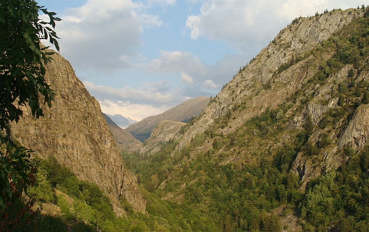 On the way up to L'Alpe d'Huez