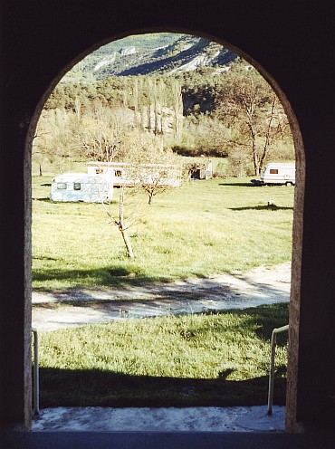 Uitzicht vanaf het toilethokje van de camping van Orpierre