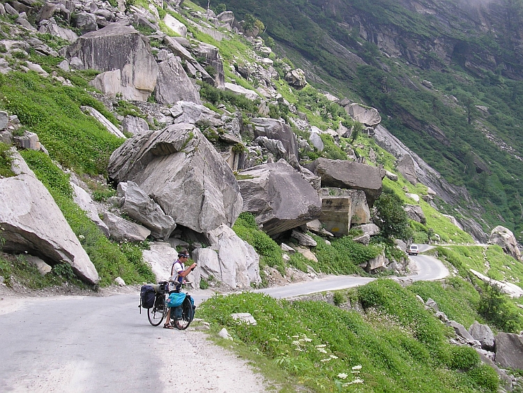 Willem between the boulders of the Pir Panjal mountains