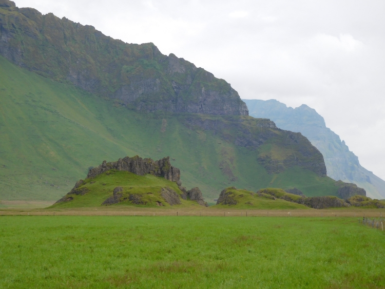 Landscape between Seljalandsfoss and Skógar