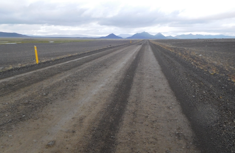 Road 901 to Möđrudalur