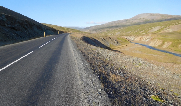 N1 between Sauđarkrokúr and Blönduós