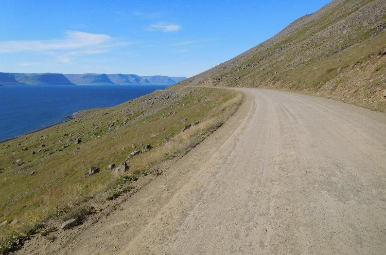 Weg 60 en het Arnarfjördur