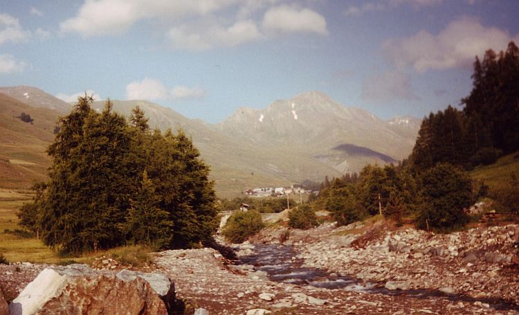 Op de klim naar de Col d'Agnel