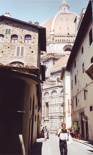 De Lonely Cyclist in Florence