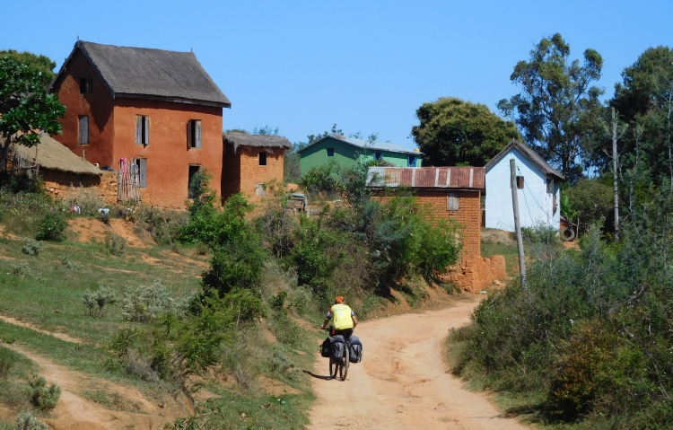 Alternative route between Antananarivo and Manjakandriana