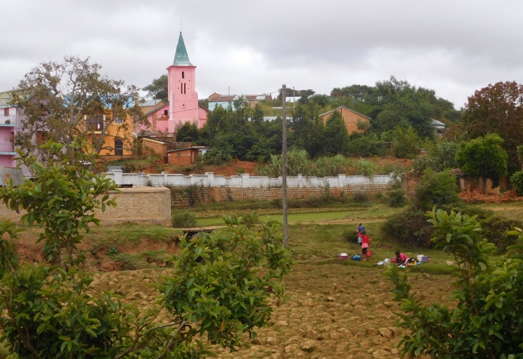 Tussen Ambatolampy en Antsirabe