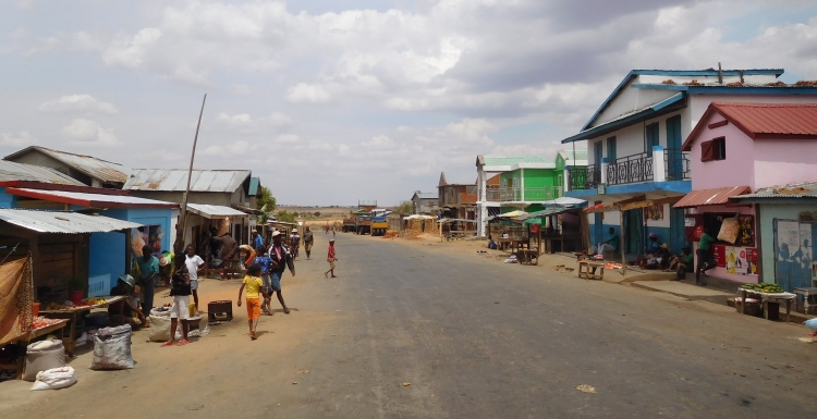 Village on the road to Ranohira